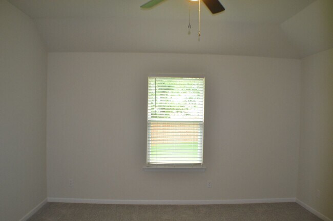 Building Photo - House for Lease in Sherman