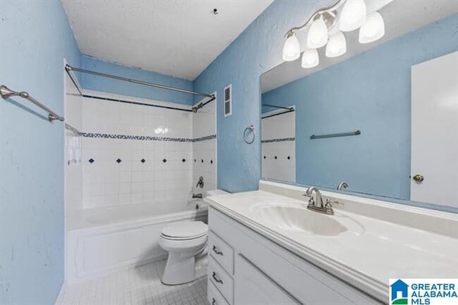 Building Photo - 753 Cahaba Manor Trail
