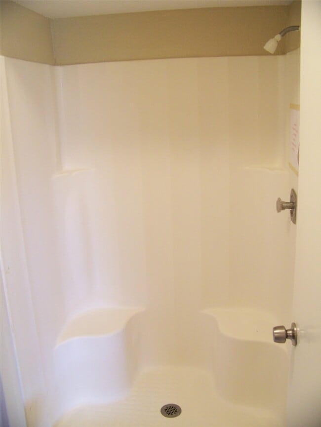 Building Photo - 4742 Tain Dr