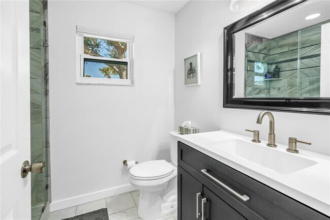 Building Photo - 111 Whispering Sands Cir