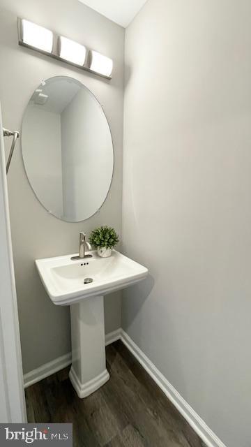 Building Photo - 31 W Duck St