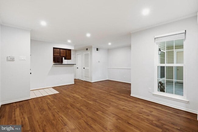 Building Photo - 1521 Lincoln Way