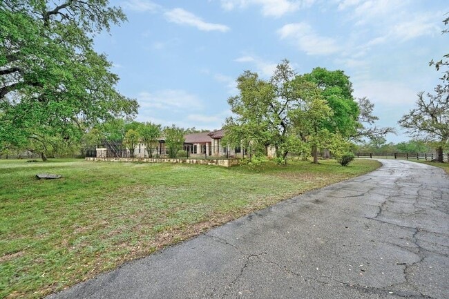 Building Photo - 2850 Mount Gainor Rd