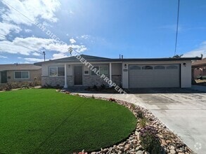 Building Photo - ***$250 MOVE-IN INCENTIVE*** Renovated 3-B...