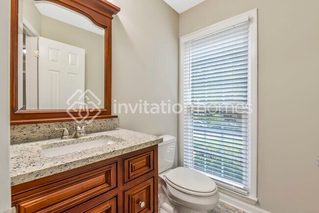 Building Photo - 7311 Canyon Dr