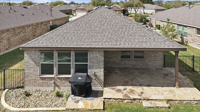 Building Photo - 532 Hereford Ln