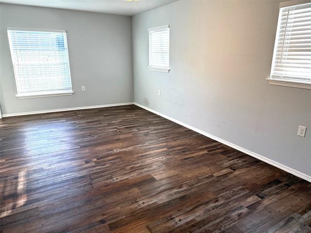 Building Photo - 1826 N Woods St