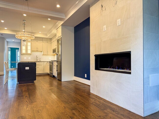 Building Photo - 2825 11th St NW