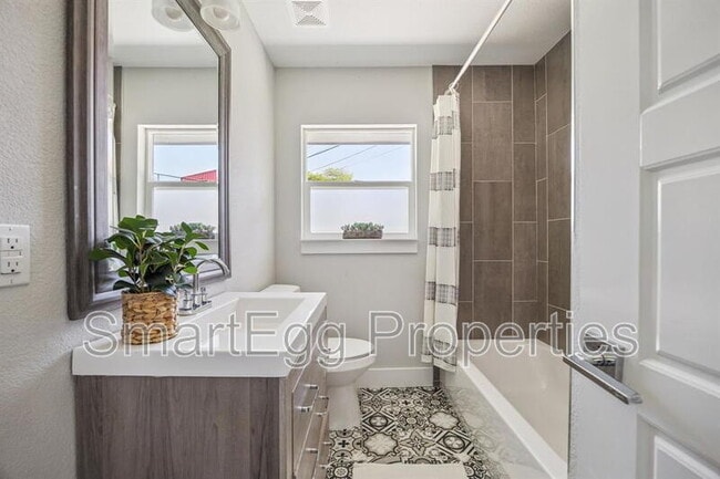Building Photo - 3703 Tower View Ct