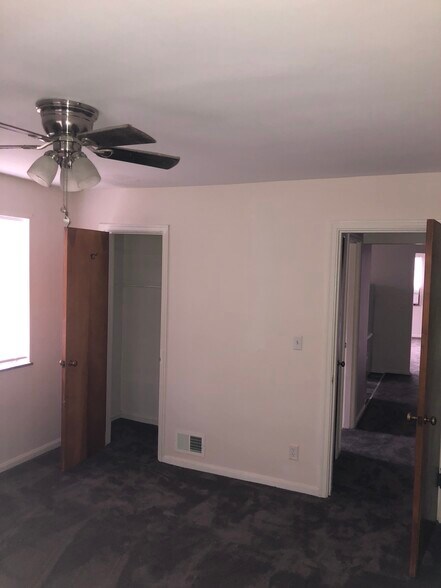 Bedroom, closet - 224 Ridgeway Ave