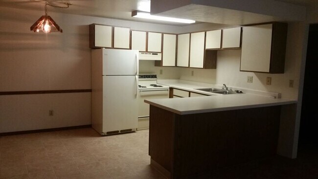Interior Photo - College Court