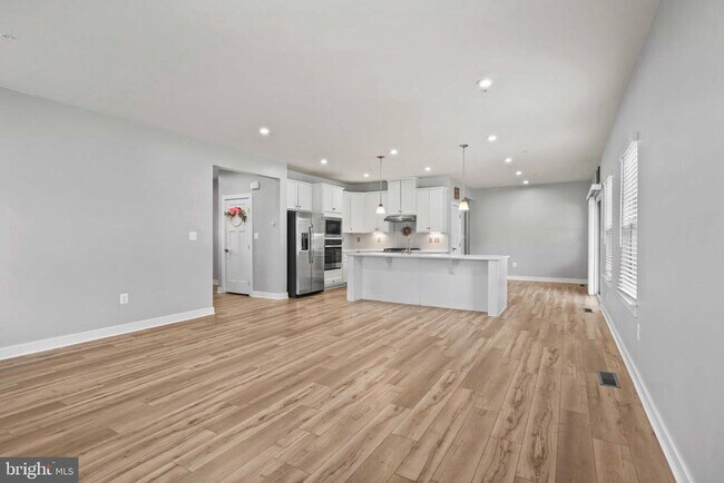 Building Photo - 3903 Emory Ridge Rd