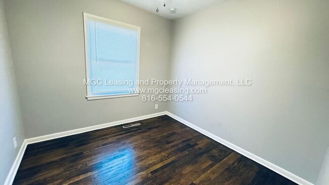 Building Photo - Charming Single-Family Home in Lee’s Summit - Reduced Rate + Choose Your Bonus: a Brand-New 55" T...