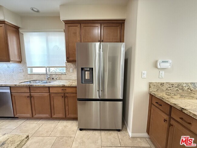 Building Photo - 1120 Columbia Trl