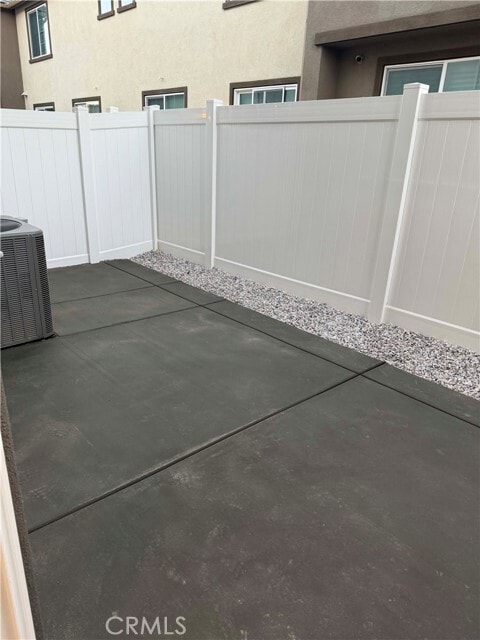 Building Photo - 32879 Manhattan Ave