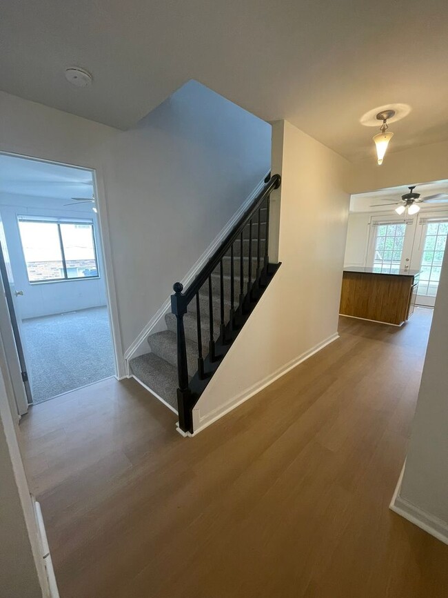 Building Photo - 46342 Bartlett Dr