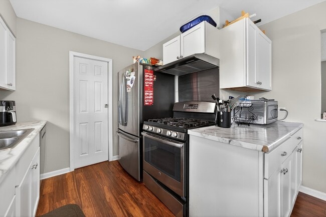 Building Photo - 33356 N Sears Blvd