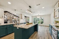 Building Photo - 7408 Golf Club Dr