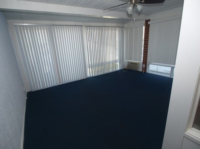 Building Photo - 3422 McShane Way