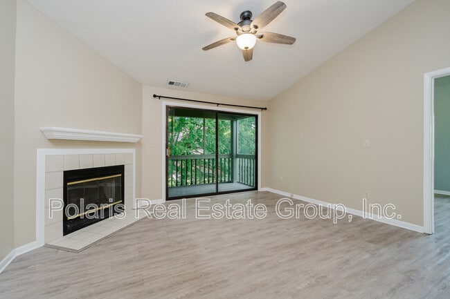 Building Photo - 4540 Village Ct