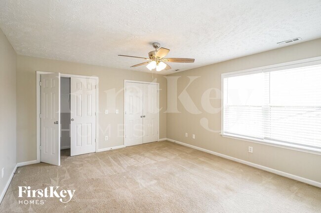 Building Photo - 308 Birchclay Point N
