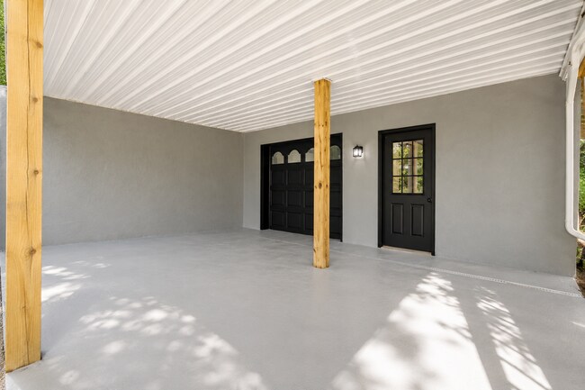Building Photo - 23 Brookside Ln