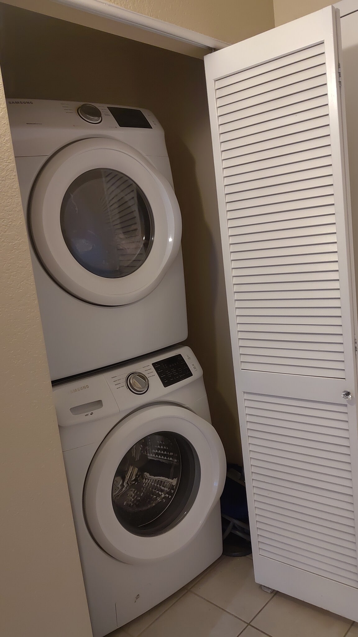 Building Photo - 15475 Andrews Dr