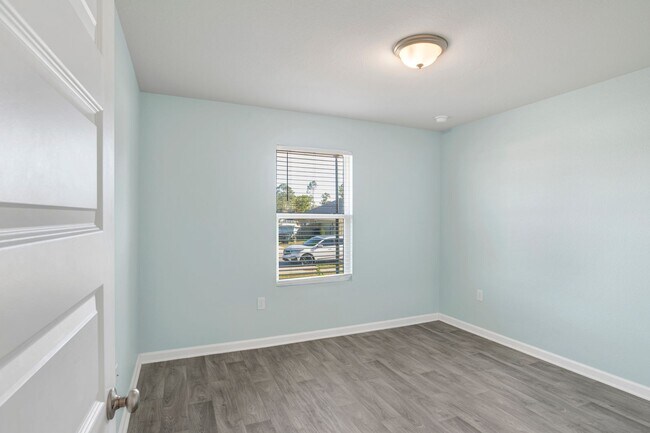 Building Photo - 2022 Built 4 Bed/2 Bath Smart-Home within ...