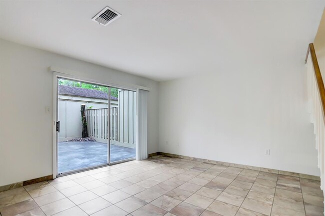 Building Photo - 2445 Settler's Way