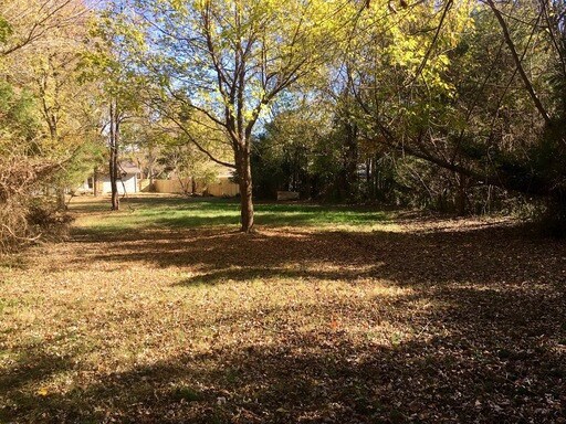 Building Photo - Downtown Area Home in Fayetteville !