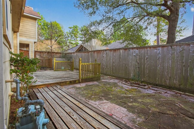 Building Photo - 15 S Avonlea Cir