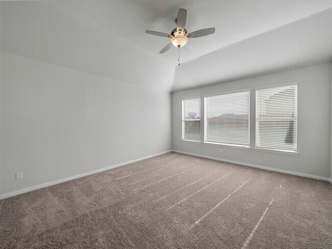 Building Photo - Almost New Modern Look 4 Bed 3 Bath House ...