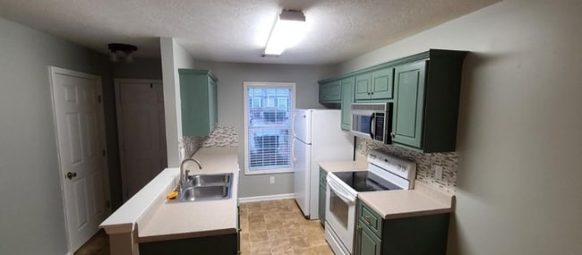 Building Photo - 1236 Longpoint Dr