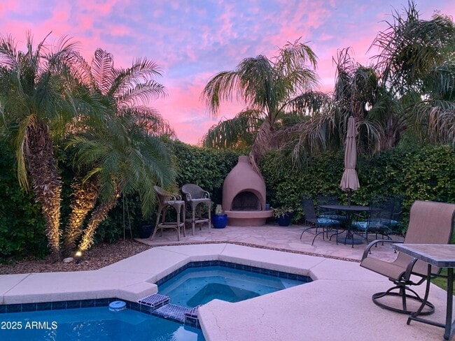 Building Photo - 4031 W Chisum Trail