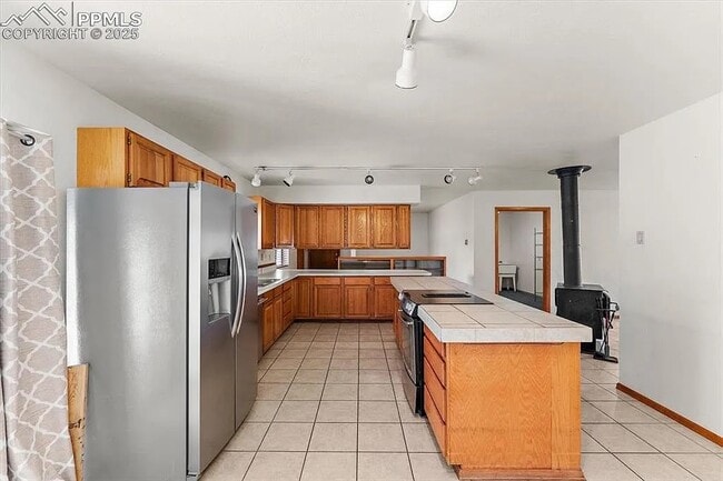 Building Photo - 497 South Avenida Del Oro E