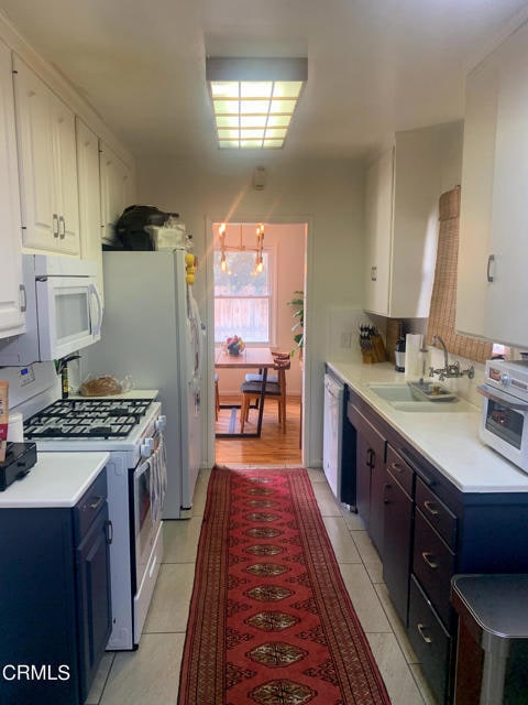 Building Photo - 387 S Dos Caminos Ave