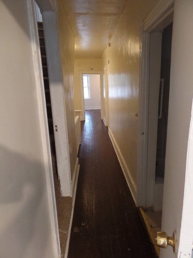 Building Photo - 846 Stuyvesant Ave