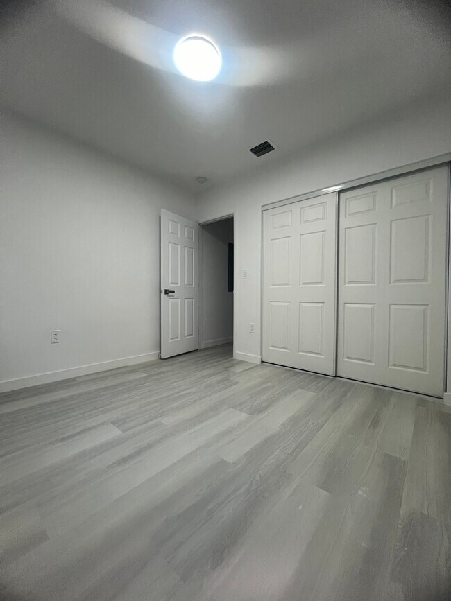 Building Photo - 1824 NW 49th St