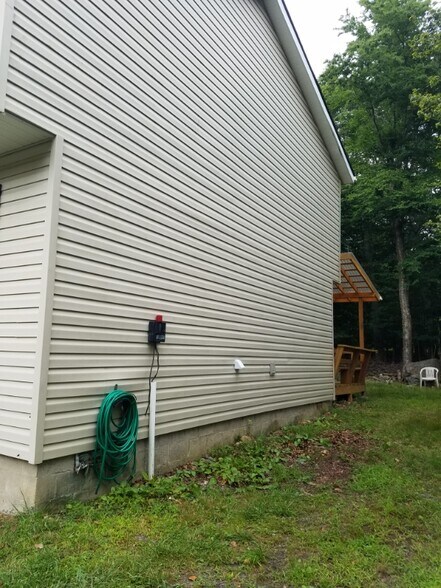 Building Photo - 1546 Black Birch Way