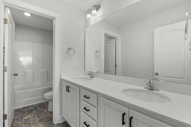 Building Photo - 710 Tuscany Cir