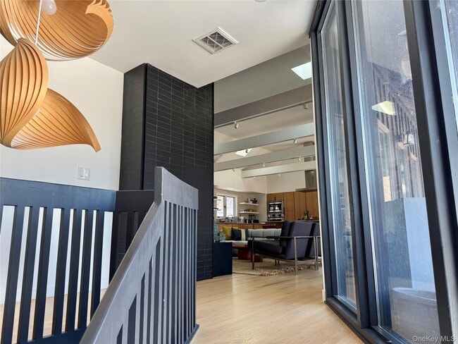 Building Photo - 222 Hurley Rd