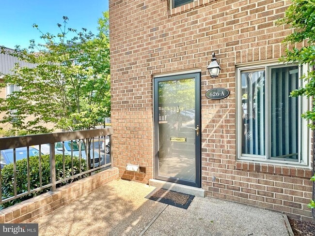 Primary Photo - 626 15th St S