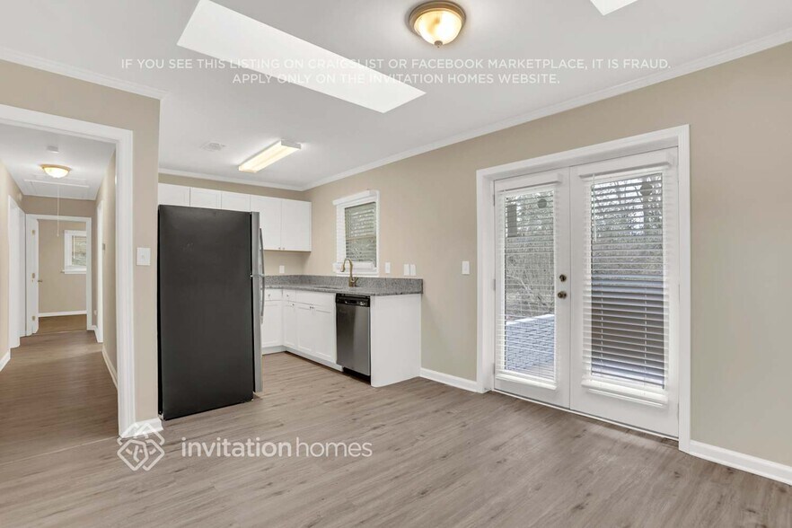 Building Photo - 6064 Brookdale Ln SW