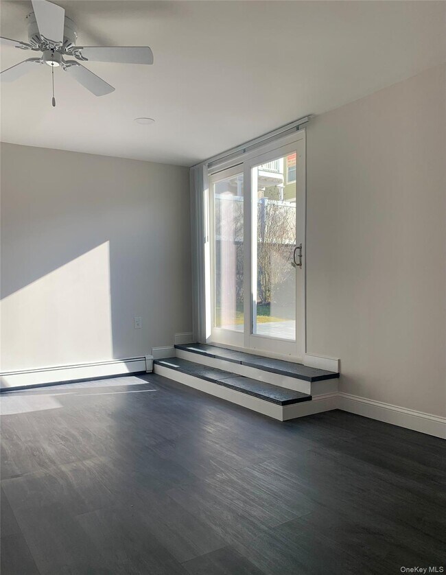 Building Photo - 83 Lake St