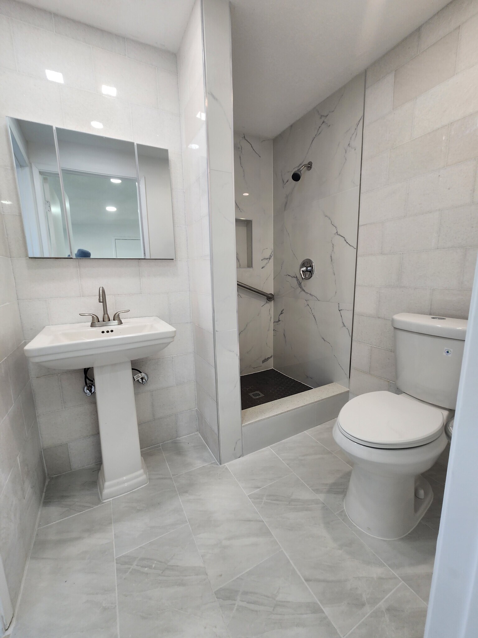 Bathroom #2. - 12402 Darnell St