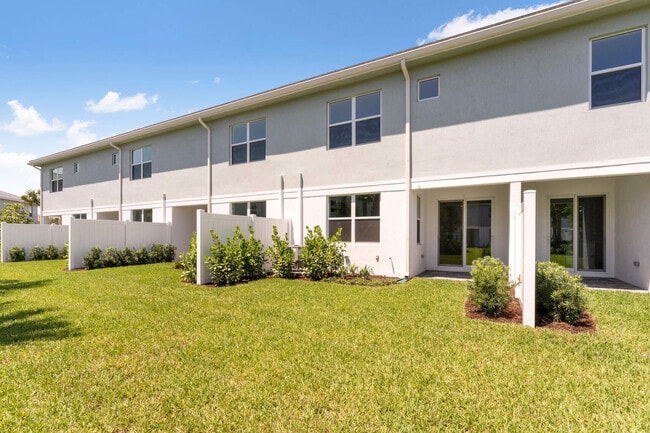 Building Photo - 552 Sanderling Cir