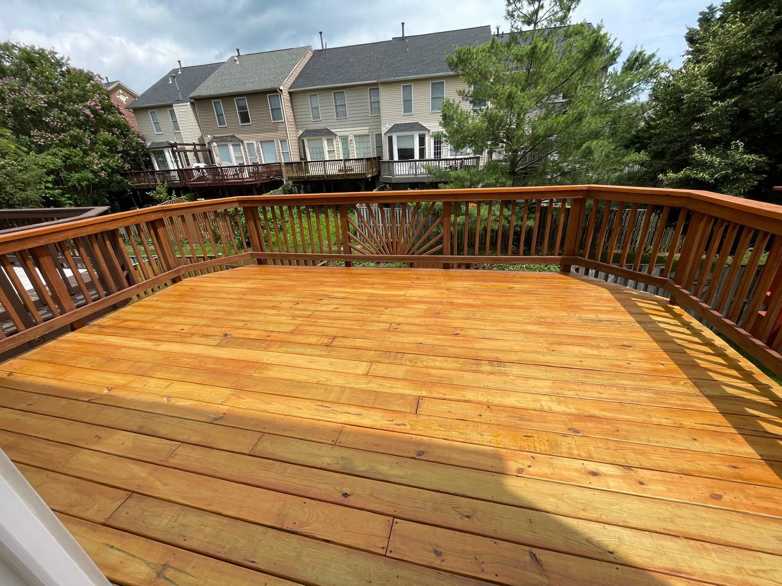 Deck - 7468 Gadsby Square