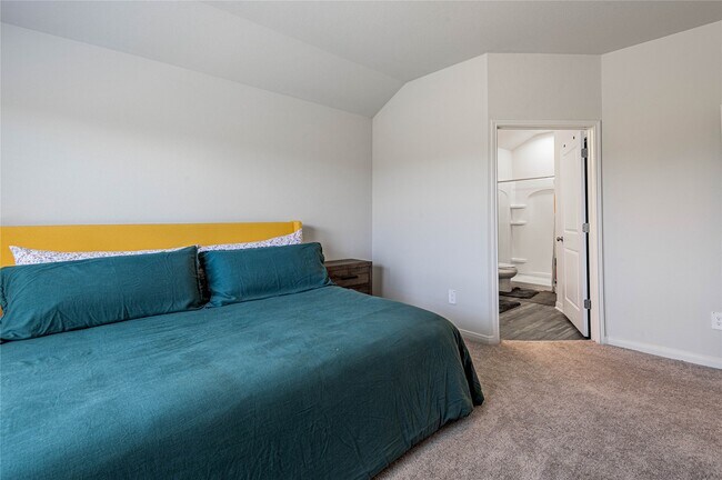 Building Photo - 410 Del Monte Dr