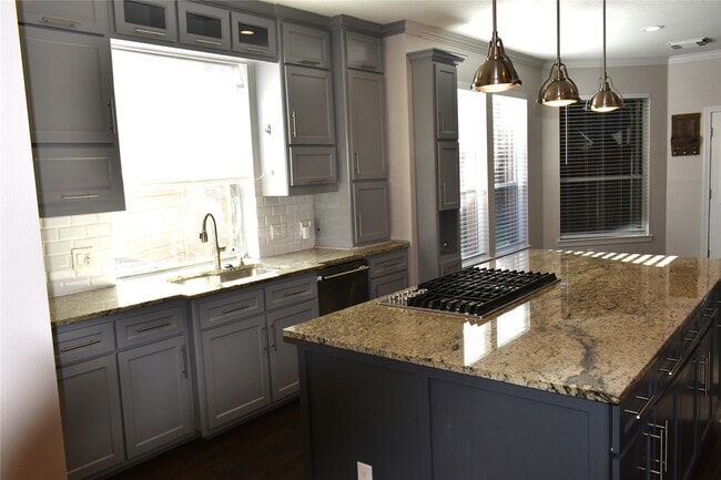 Building Photo - 5302 Fairwick Ct