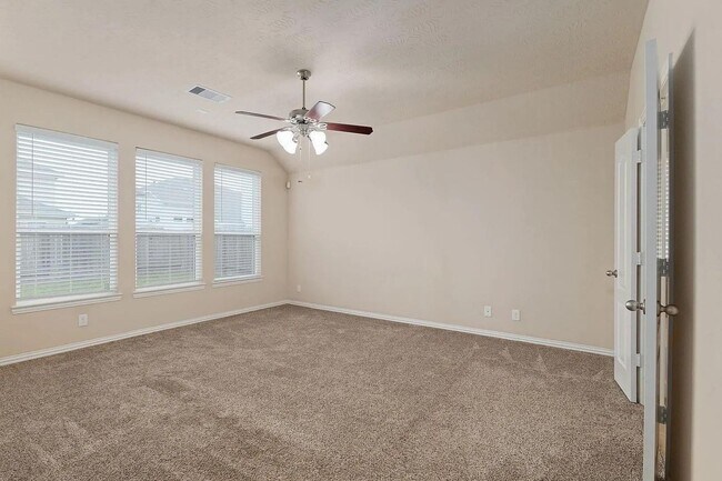 Building Photo - 16007 David Hill Ln